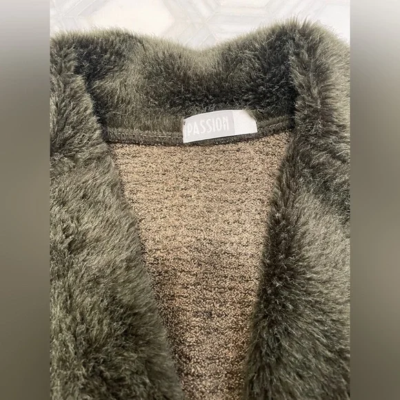 Vintage Green Faux Fur Collar Button Front Knit Cardigan Jacket Khaki Brown - Picture 4 of 6
